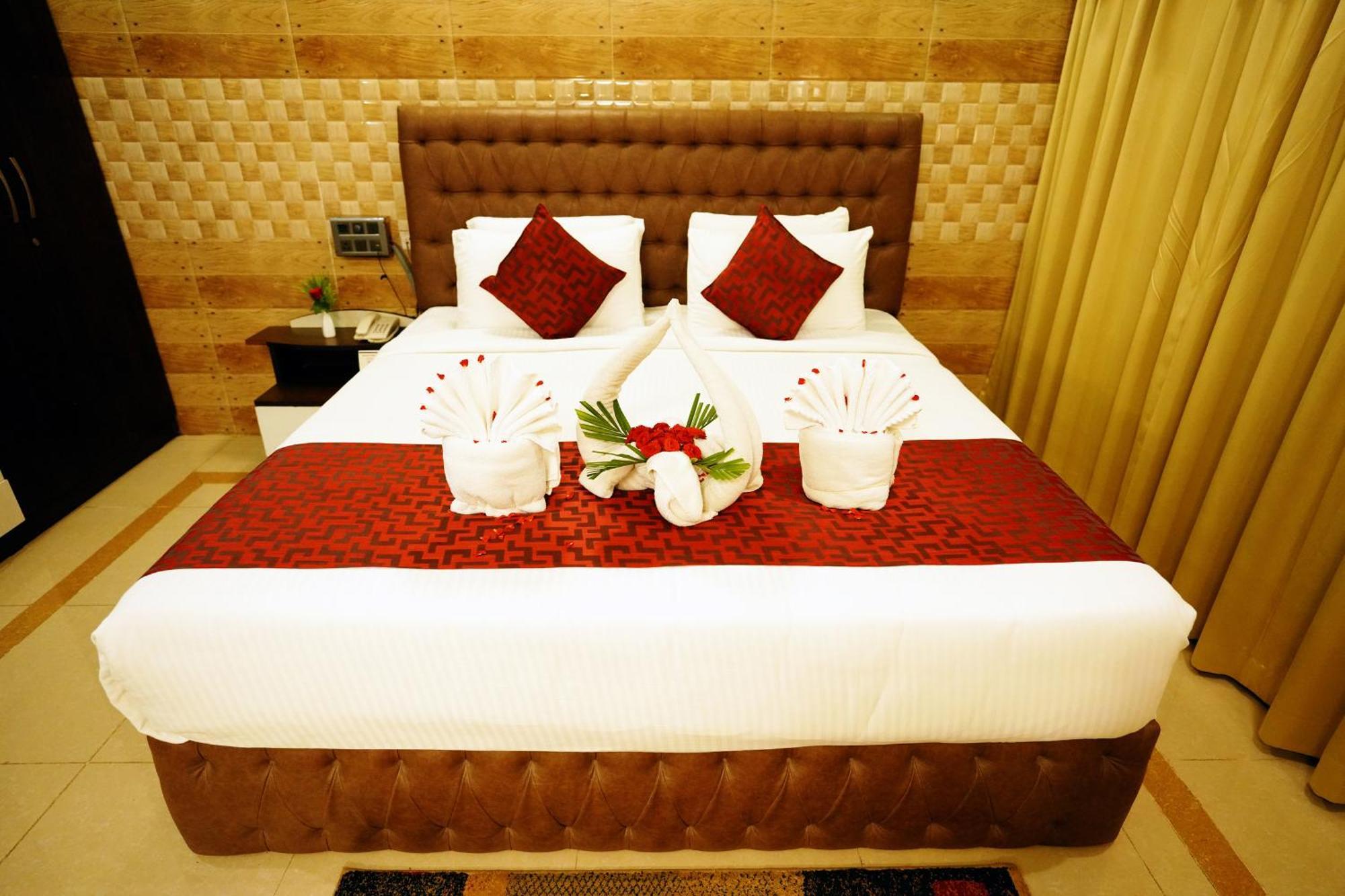 Jal Mahal Resort And Spa Májszúr Kültér fotó