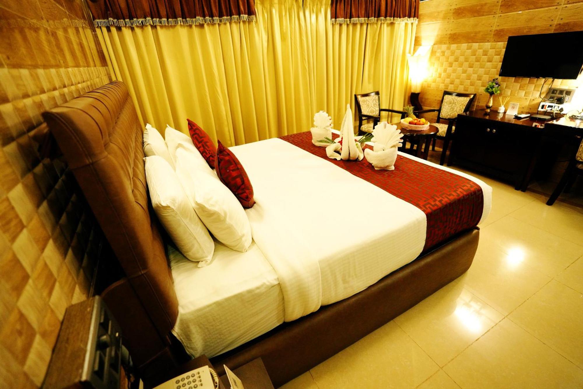 Jal Mahal Resort And Spa Májszúr Kültér fotó