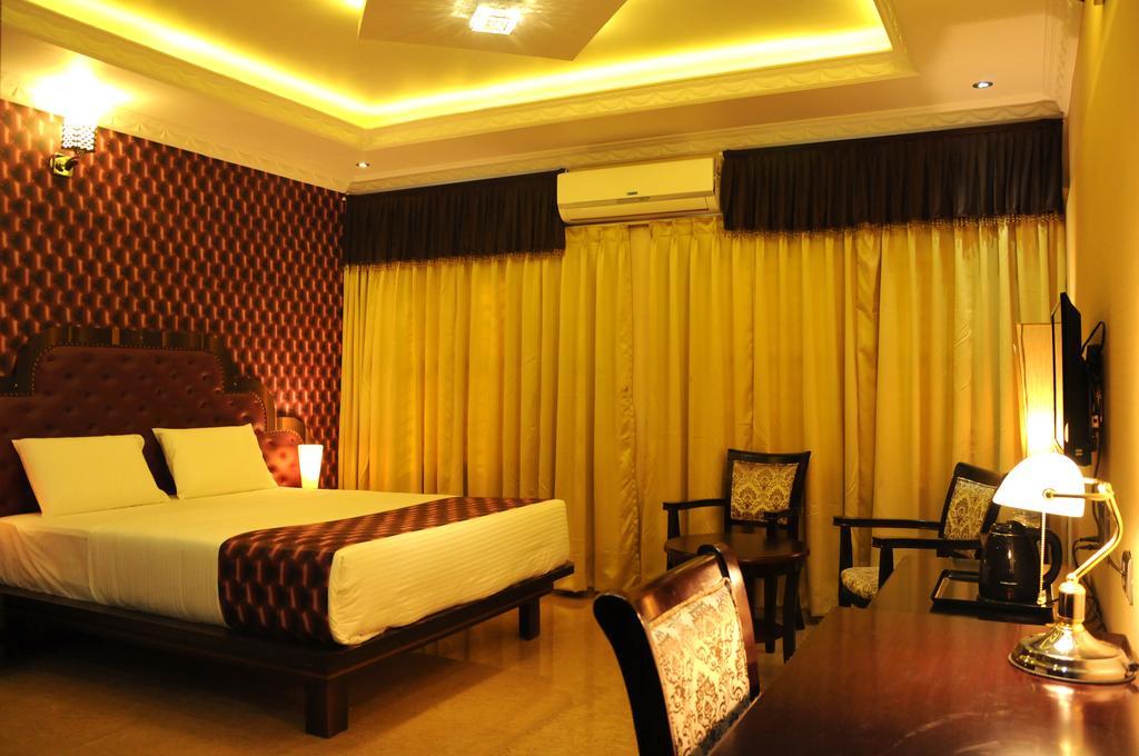 Jal Mahal Resort And Spa Májszúr Szoba fotó
