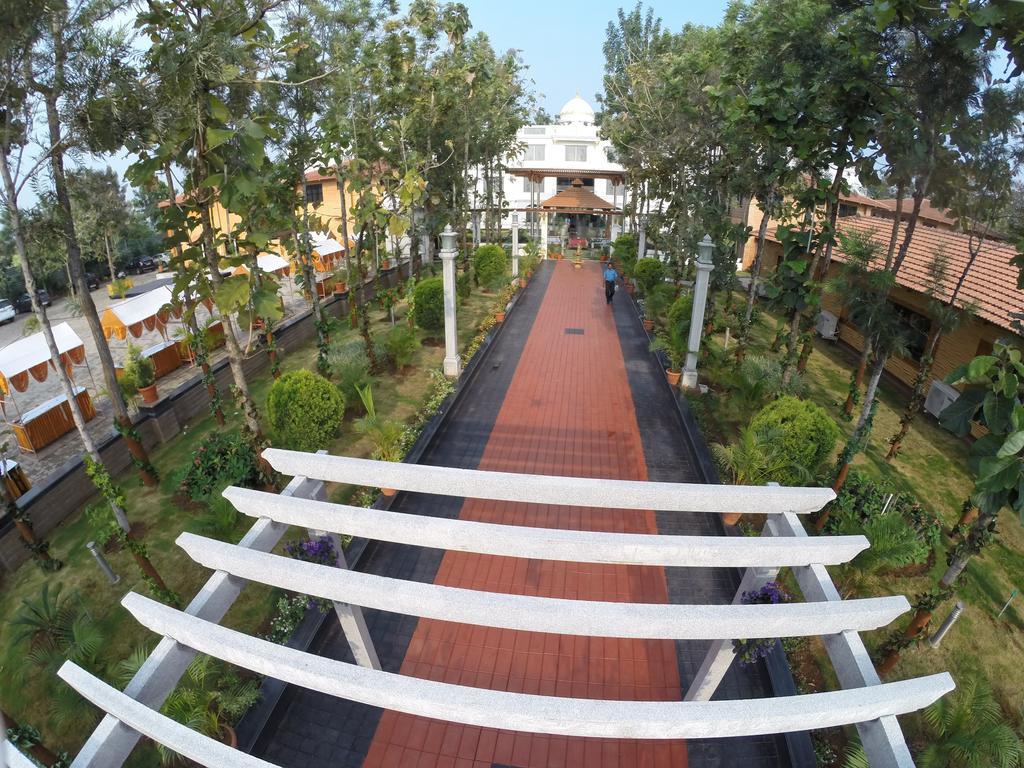 Jal Mahal Resort And Spa Májszúr Kültér fotó