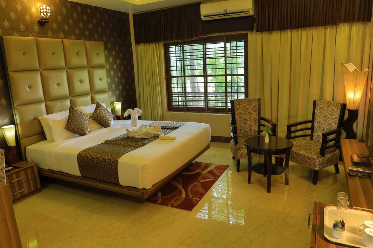 Jal Mahal Resort And Spa Májszúr Kültér fotó
