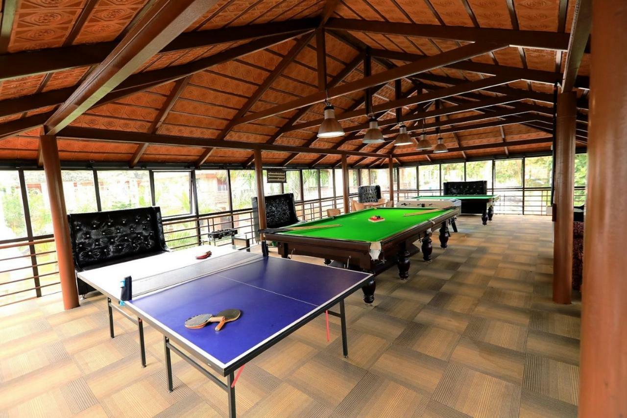 Jal Mahal Resort And Spa Májszúr Kültér fotó